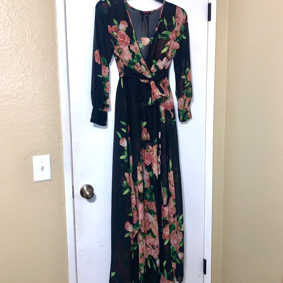 Xtaren Dresses & Skirts - Xtaren Floral Maxi Long Sleeve Chiffon Dress